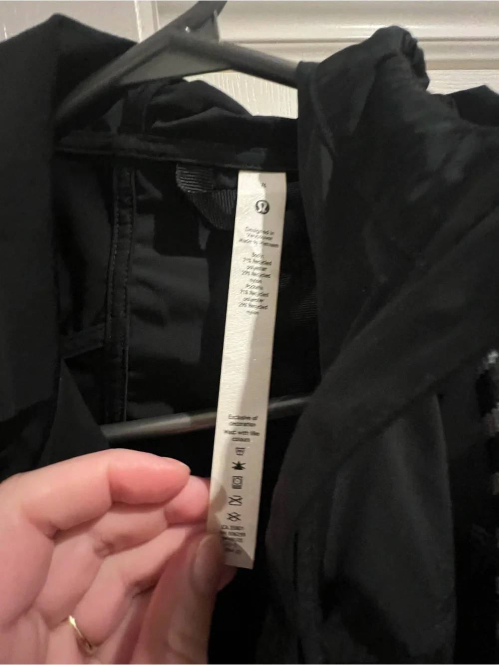 Lululemon jacket - Picture 2 of 5